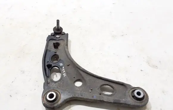 Renault Trafic III (X82) Front lower control arm/wishbone 545002914R