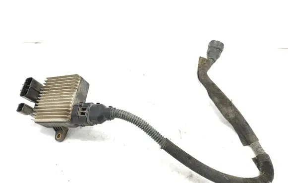 Hyundai Sonata Coolant fan relay 253853K280