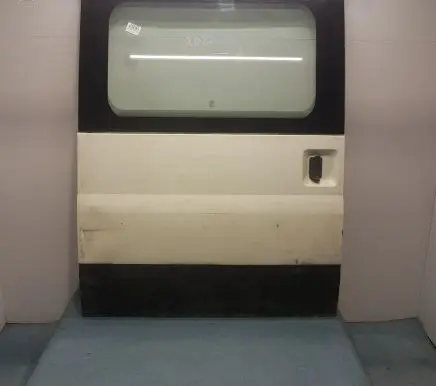 AC 428 Side sliding door 