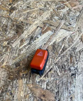 Mercedes-Benz E W124 Hazard light switch 1248200110