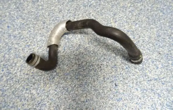 Volvo XC90 Engine coolant pipe/hose 31368146
