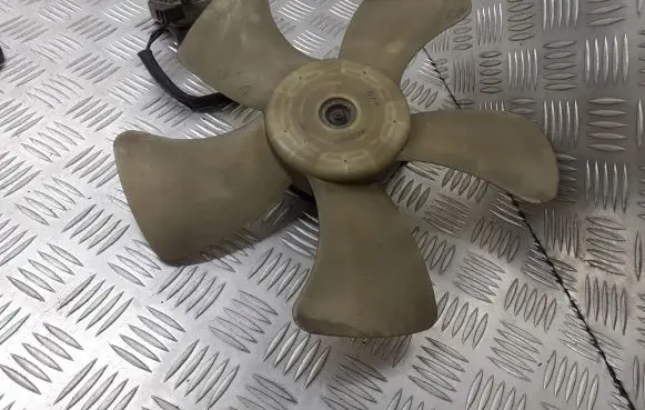 Mitsubishi Galant Fan set 104993-3012