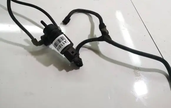 Opel Insignia A Windscreen/windshield washer pump 11355200