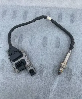 Volkswagen Transporter - Caravelle T6 Lambda probe sensor 04L907805AR