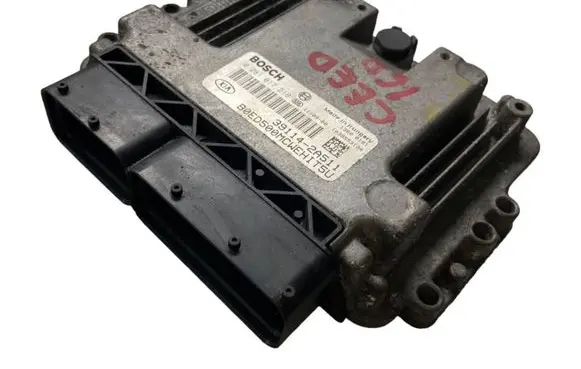 KIA Ceed Engine control unit/module 391142A511 0281017218 B0ED500MCWEHIT5U