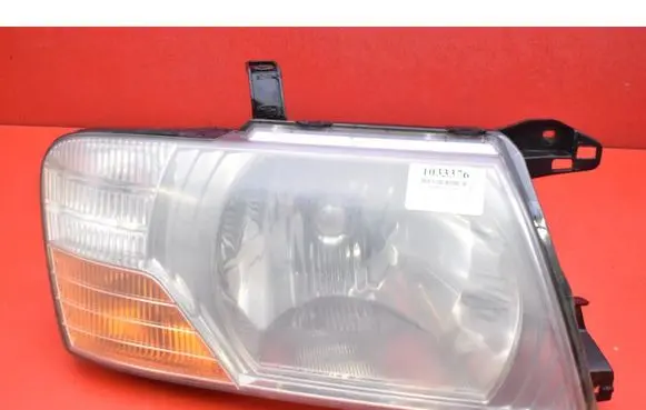 Mitsubishi Pajero Headlight/headlamp