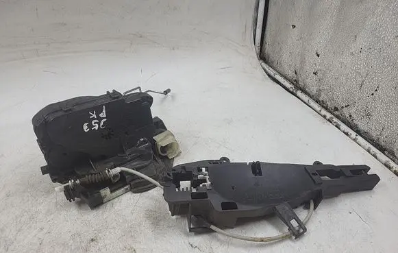 BMW 3 E90 E91 Front door lock 7229471
