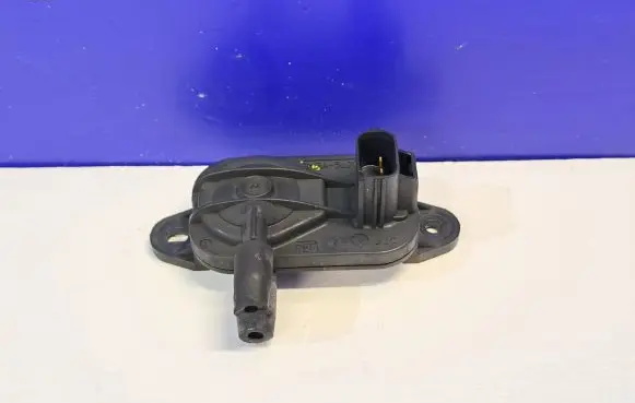 Volvo V70 Exhaust gas pressure sensor 3M5A5L200AB
