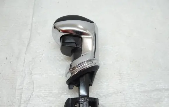 Peugeot 5008 II Gear lever shifter trim leather/knob 98145873ZD