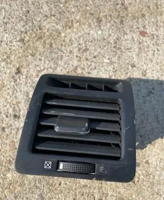 Toyota Corolla Verso E121 Dashboard side air vent grill/cover trim