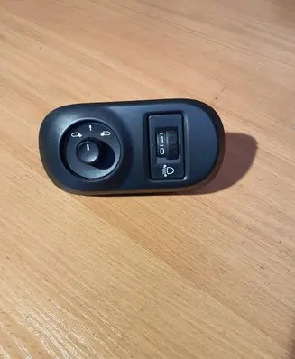 Citroen C4 Cactus Wing mirror switch 96673722ZD