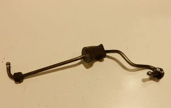 BMW 5 E60 E61 Fuel injector supply line/pipe 56191