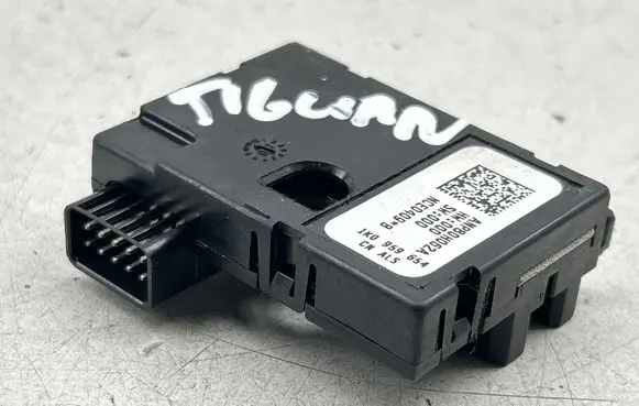 Volkswagen Tiguan Steering angle sensor 1K0959654