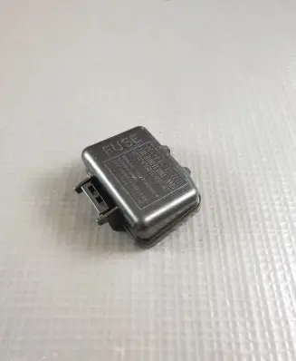 Toyota RAV 4 (XA50) Fuse box cover 8266242690