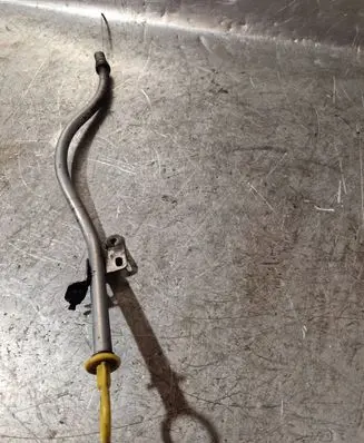 Nissan NV300 Oil level dip stick 111518504R