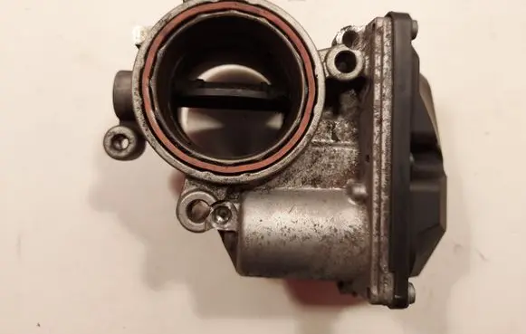 Audi A4 S4 B8 8K Throttle valve 03L128063E