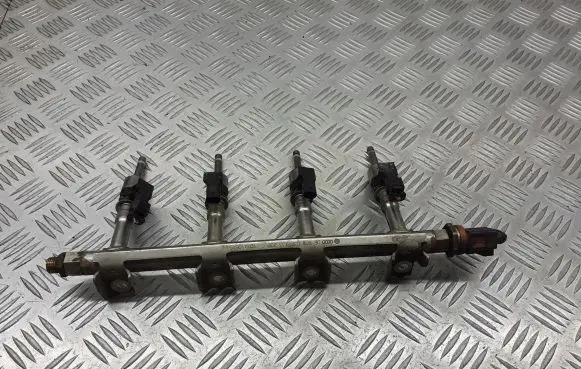 Skoda Fabia Mk1 (6Y) Fuel main line pipe 03F133320C
