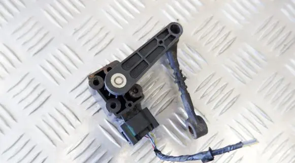 Land Rover Range Rover Sport L320 Air suspension front height level sensor RQH500061