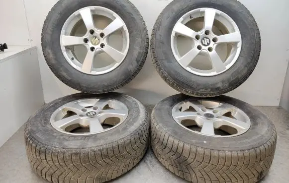 Suzuki Grand Vitara II R16 alloy rim 