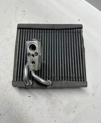 Air conditioning (A/C) expansion valve
