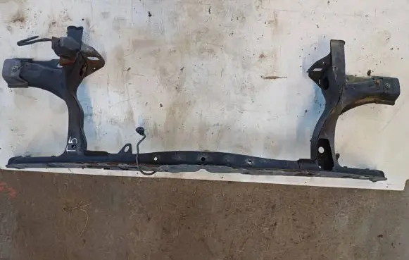 Volkswagen Transporter - Caravelle T5 Radiator support slam panel 7H0121409A