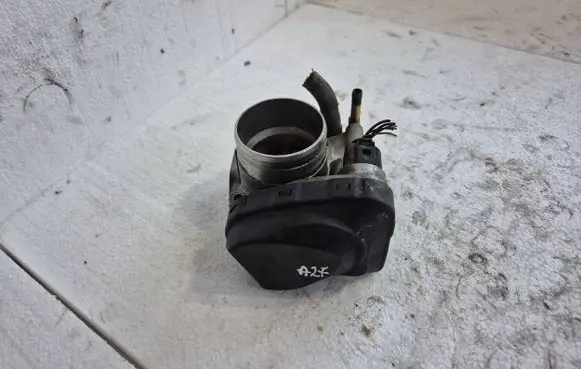 Audi A3 S3 8L Throttle body valve 06A133062A