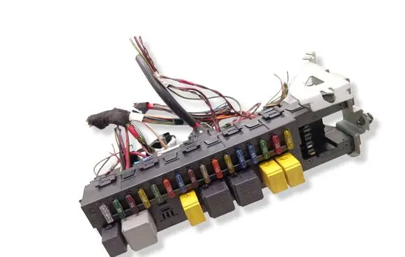 Mercedes-Benz E W211 Fuse module 2115454501