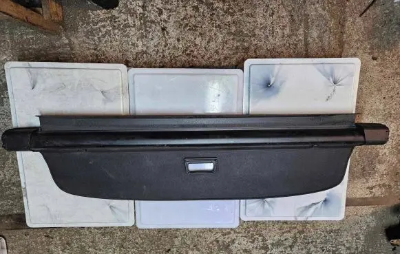 Volkswagen PASSAT B6 Parcel shelf load cover 9937000039