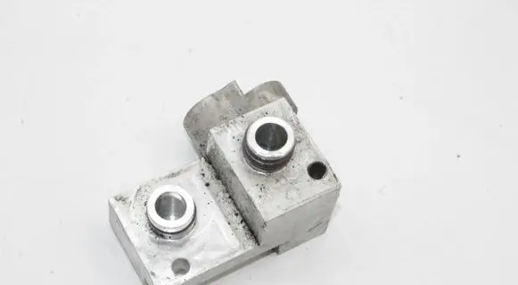 Audi e-tron Air conditioning (A/C) expansion valve 4M0816102B