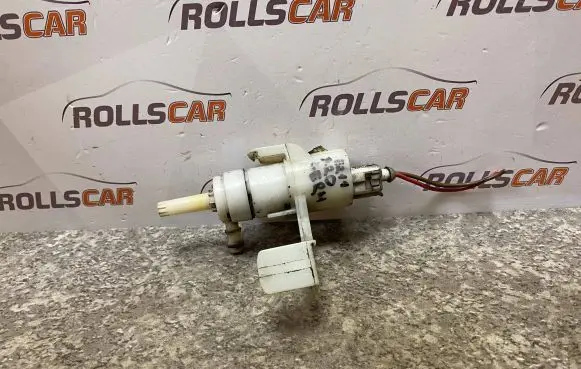 Mercedes-Benz E W211 Windscreen/windshield washer pump