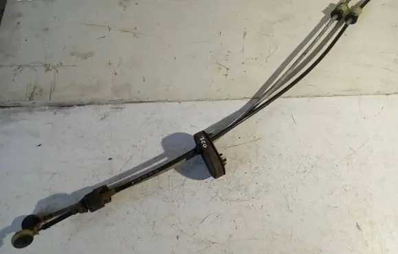 Opel Zafira B Gear shift cable linkage 55560021