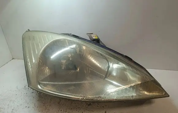 Ford Focus Headlight/headlamp 94219423