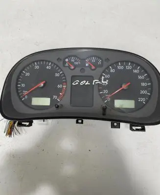 Volkswagen Golf IV Speedometer (instrument cluster) 1J0919861 110008916 110008916022