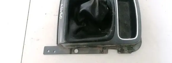 KIA Sorento Gear shifter surround trim plastic 846223E510 84622-3E510