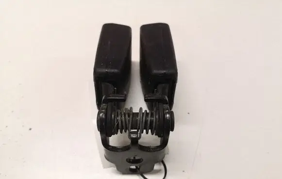 Ford Focus Middle seatbelt buckle (rear) 3C11803
