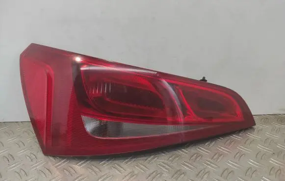 Audi Q5 SQ5 Tailgate rear/tail lights 8R0945093 AU416T2 51710