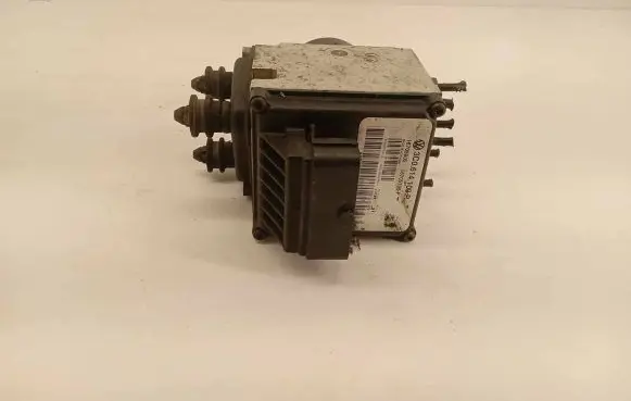 Volkswagen PASSAT B6 ABS Pump 3C0614109P 16705705F 16705905
