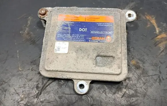 Tesla Model S Voltage converter/converter module 