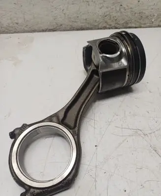 Audi Q7 4L Piston with connecting rod 059AE