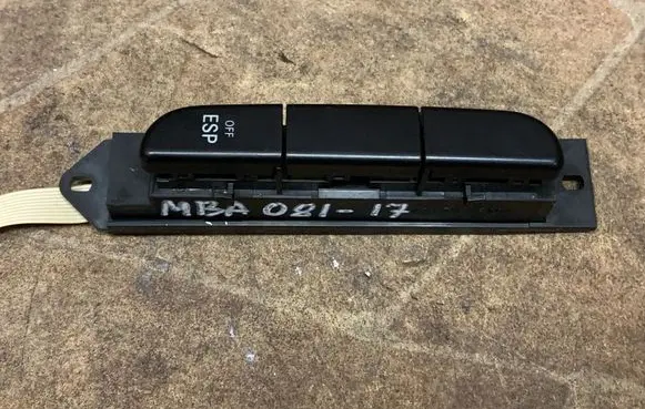 Mercedes-Benz SL R230 ESP (stability program) switch A2308200910