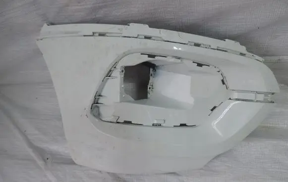 Opel Combo E Front bumper corner part panel trim 981819857