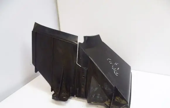 Volkswagen PASSAT B4 Radiator cooling fan shroud 3A0121283E
