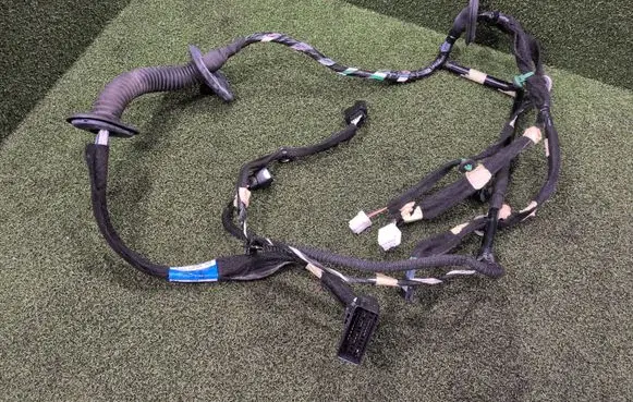 Renault Trafic III (X82) Front door wiring loom 241246557R 242106643R