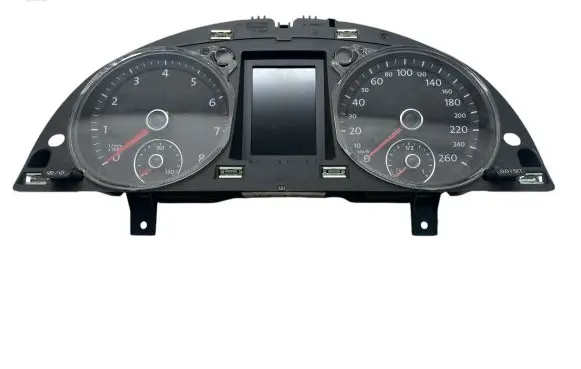 Volkswagen PASSAT B7 Speedometer (instrument cluster) 3AA920870H