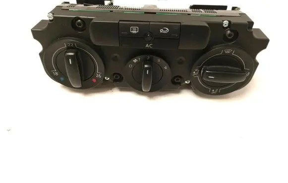Volkswagen Tiguan Air conditioner control unit module 5M2820045A