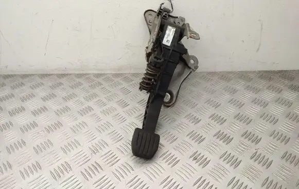 Volvo XC60 Clutch pedal 31329063 6G917A542AC