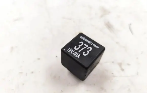 Audi A6 S6 C6 4F Other relay 8D0951253A