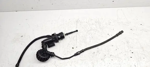 Clutch slave cylinder