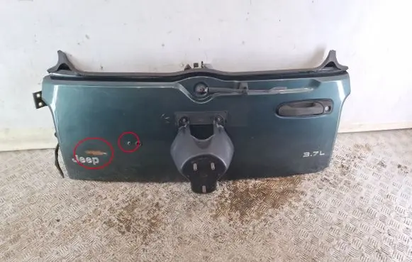 Jeep Cherokee III KJ Tailgate/trunk/boot lid