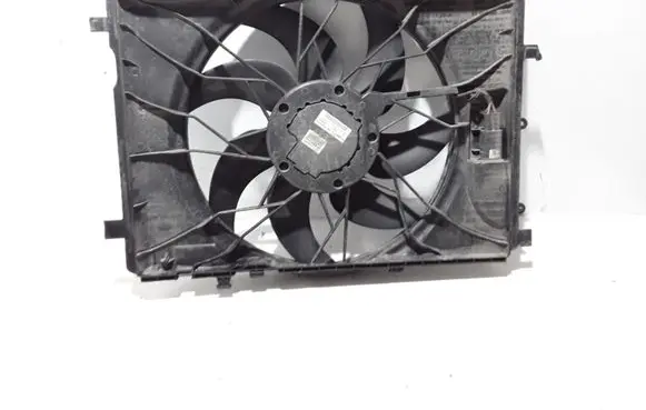 Mercedes-Benz GLA W156 Radiator cooling fan shroud A2049066802